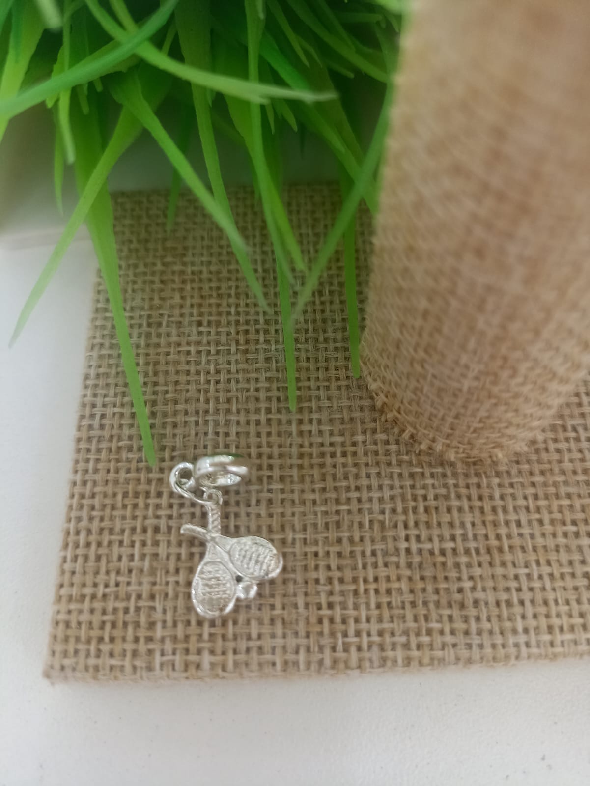 Berloque Raquete de Tênis semijoia prata